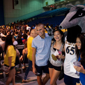 8126977783_ddba65e753_o UCI mascot Peter the Anteater gets acquainted with some newcomers. The incoming class has students from all 50 states and 83 countries.
Daniel A. Anderson / University Communications